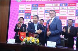 HLV Philippe Troussier và tham vọng mang tên World Cup
